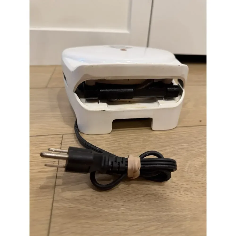Proctor Silex Morning Baker Belgian Waffle Maker Non-Stick Blue White 26500